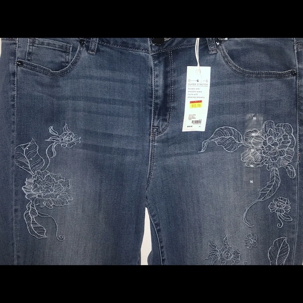 Lane Bryant Mid Rise Skinny Jeans Size 16 - Picture 4 of 11